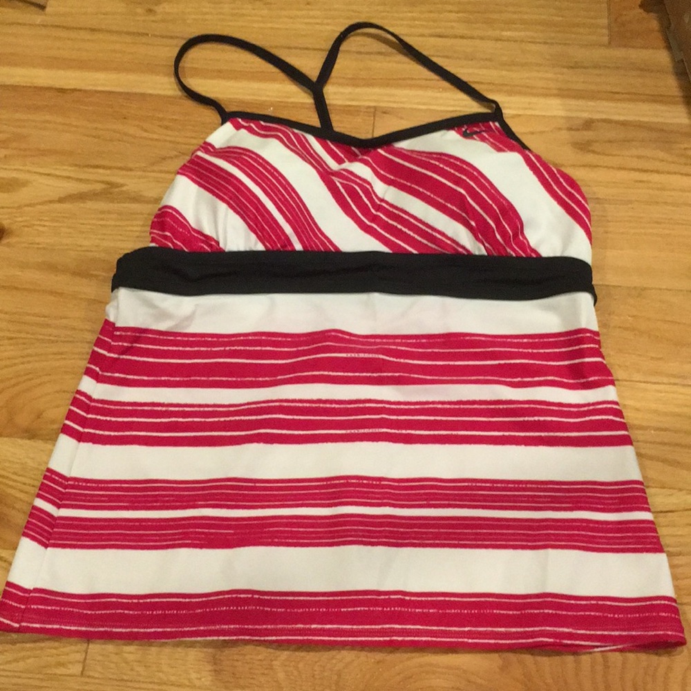 Women’s Nike activewear top size 14 G padded bra